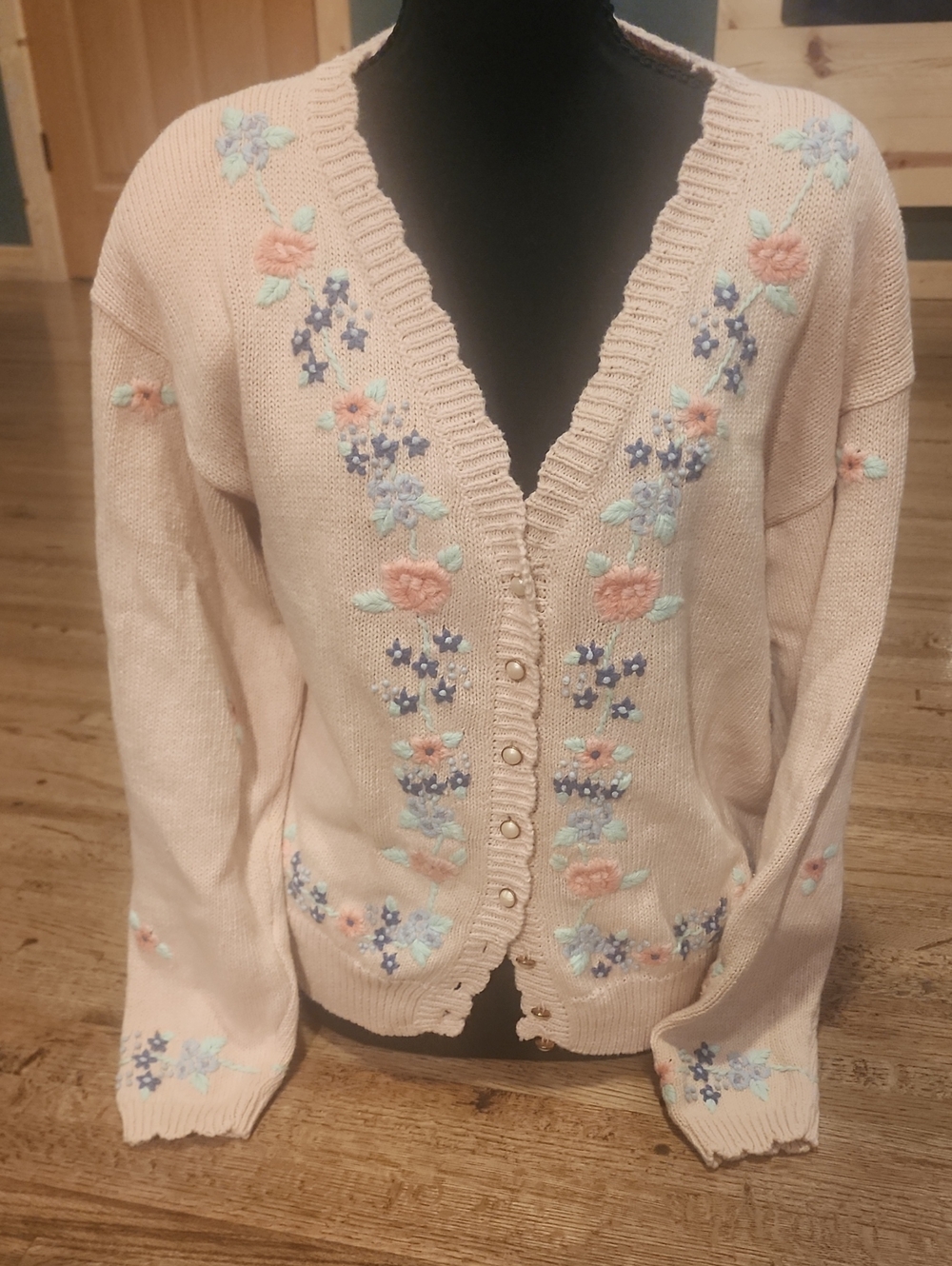 Pastel Pink Floral Embroidered V-Neck Cardigan